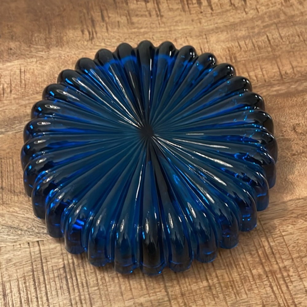 Vintage Art Glass AshTray Viking Blue Fluted Mid Century - Picture 3 of 7